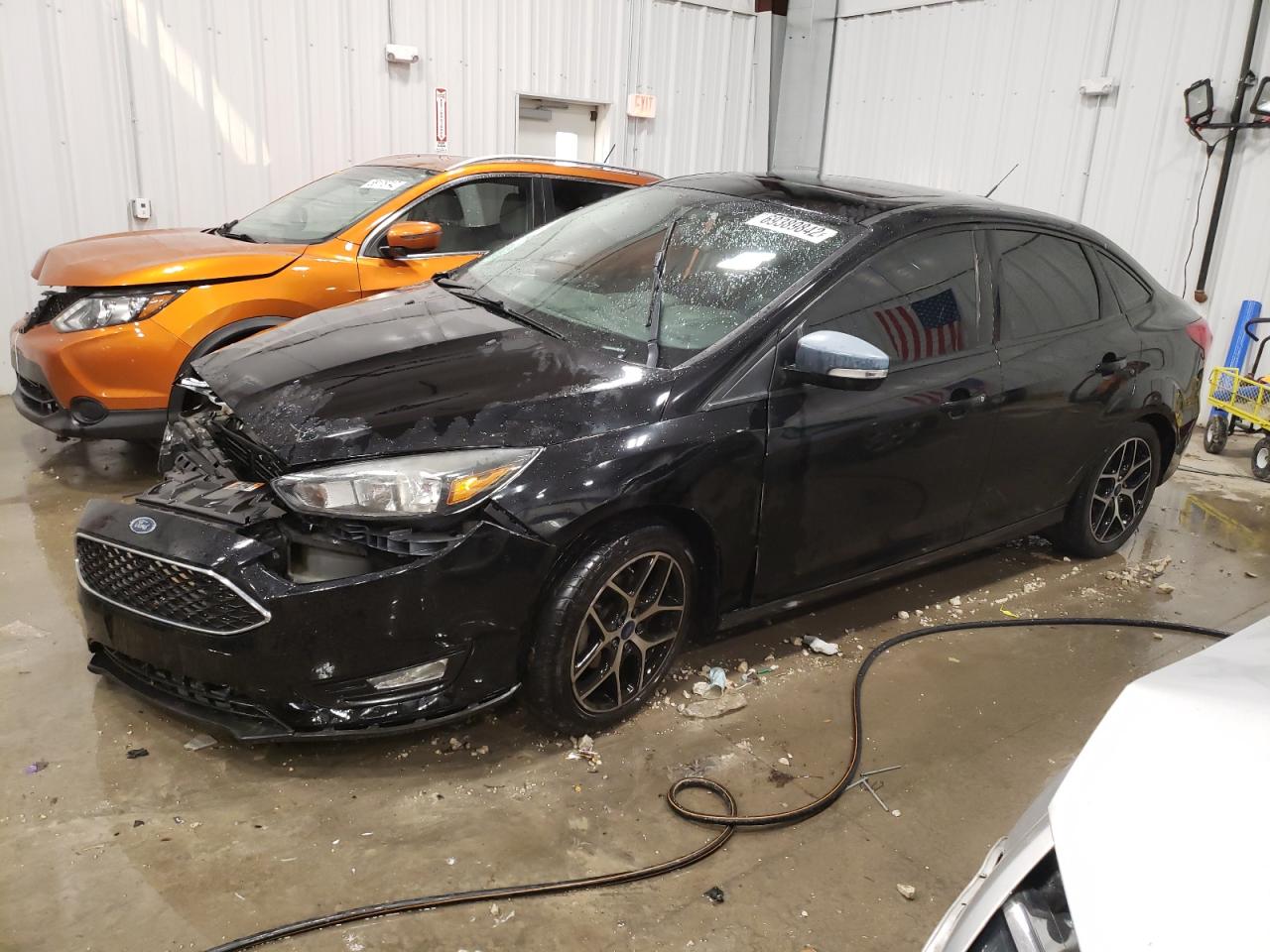 FORD FOCUS 2017 1fadp3h23hl285135