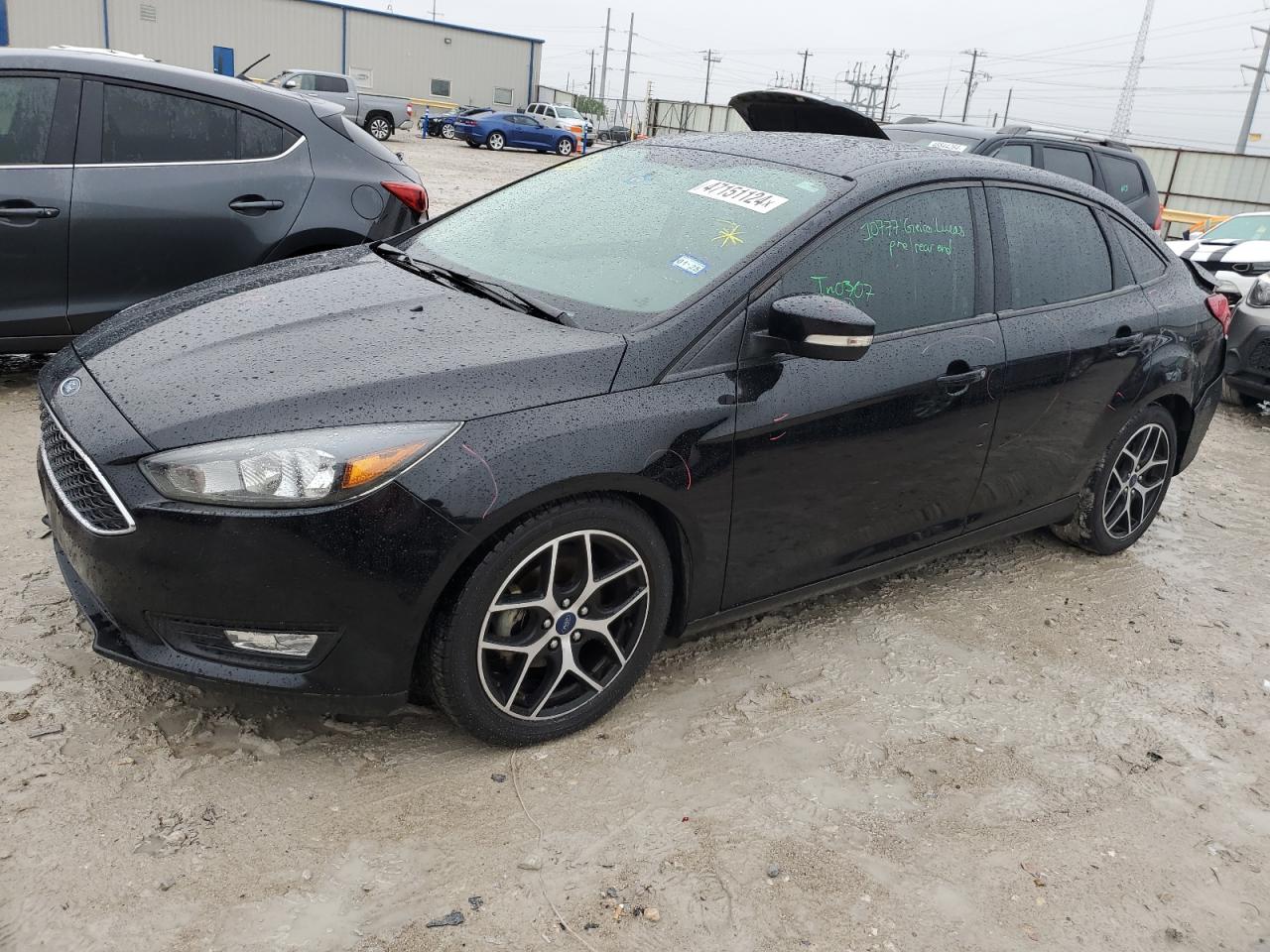 FORD FOCUS 2017 1fadp3h27hl229487