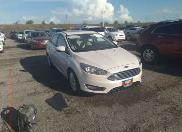 FORD FOCUS 2017 1fadp3j22hl327417