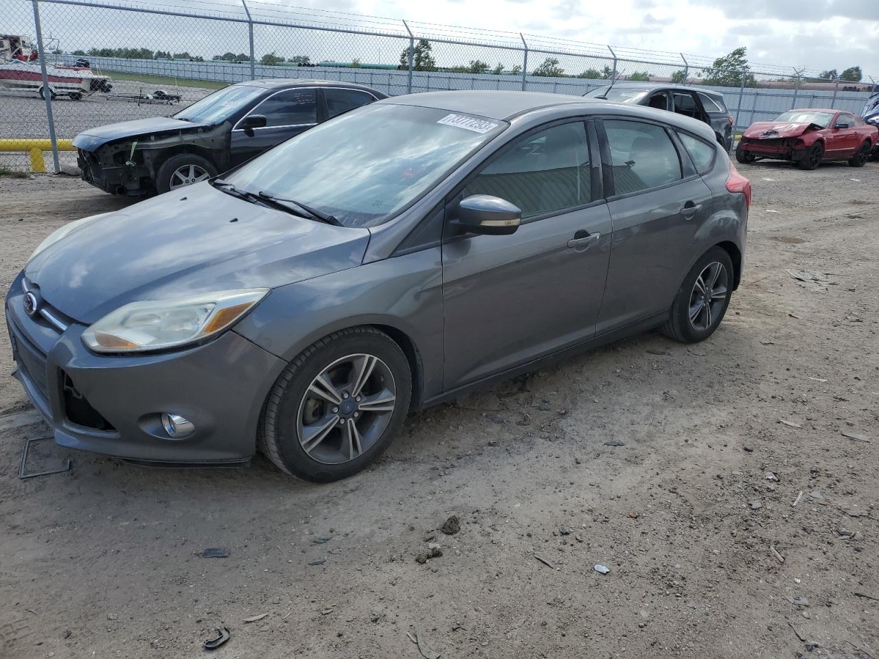 FORD FOCUS 2014 1fadp3k20el420009