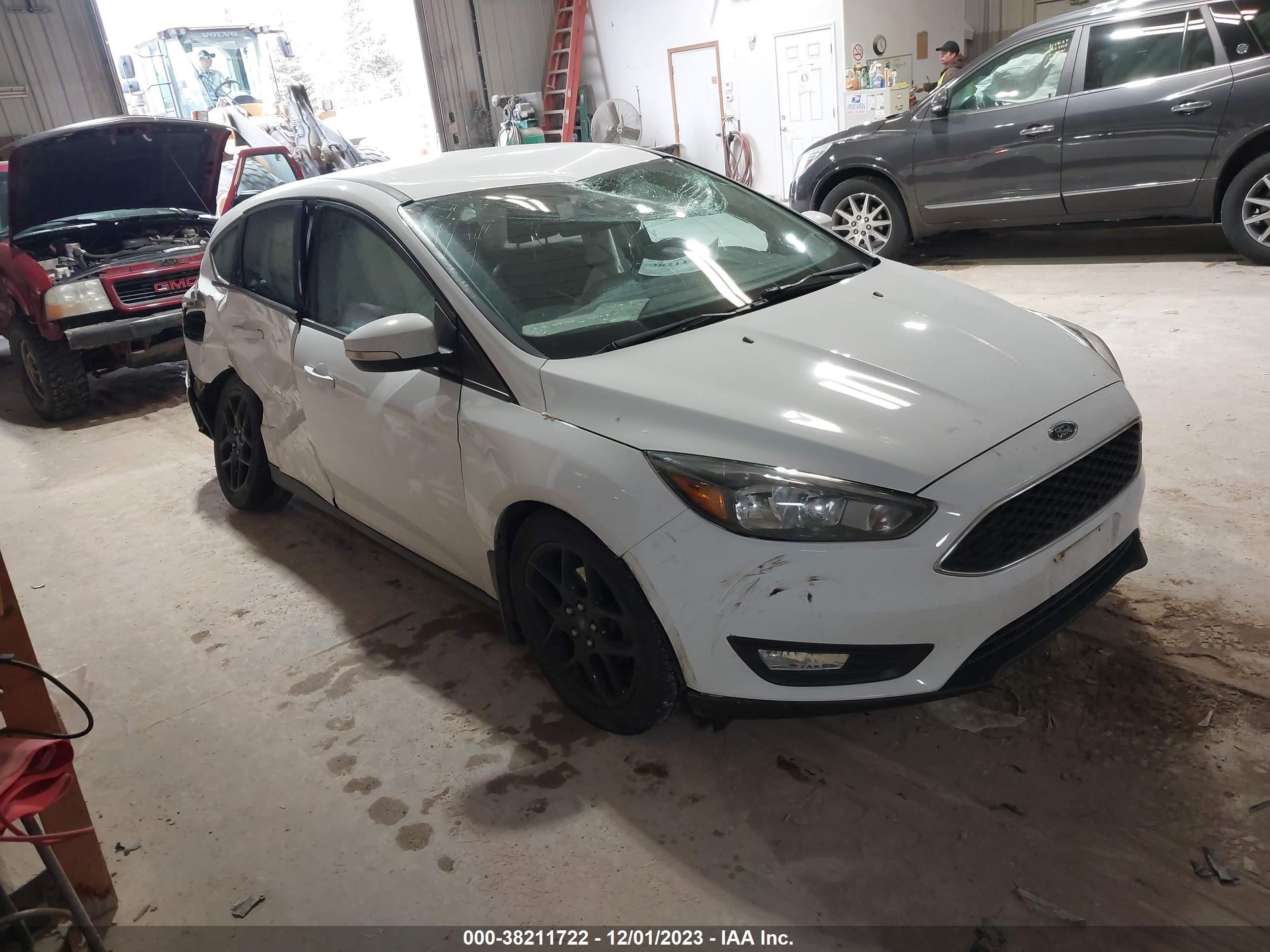 FORD FOCUS 2016 1fadp3k20gl226826