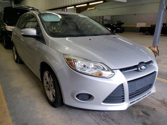 FORD FOCUS SE 2014 1fadp3k21el150451