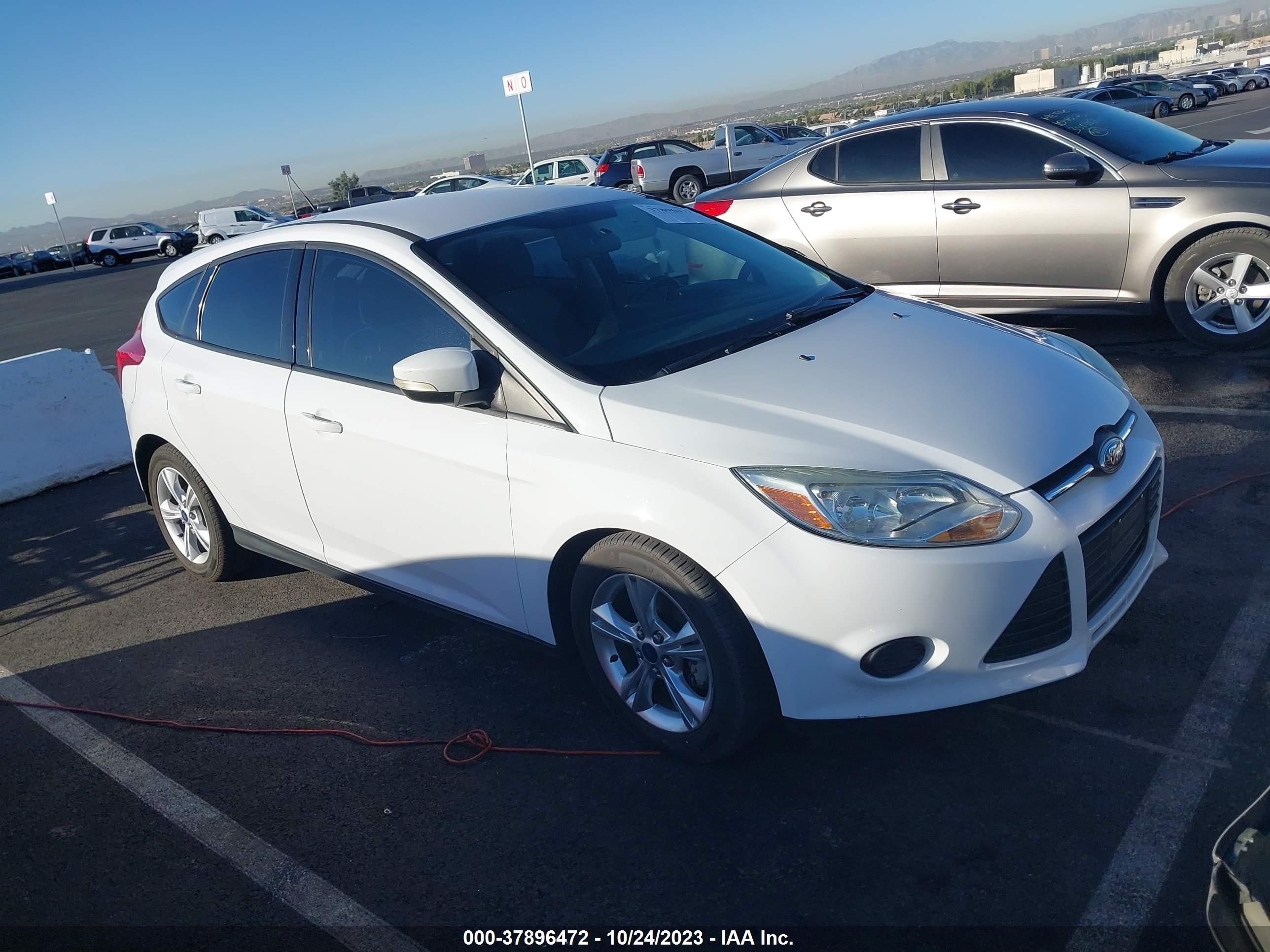 FORD FOCUS 2014 1fadp3k21el382337