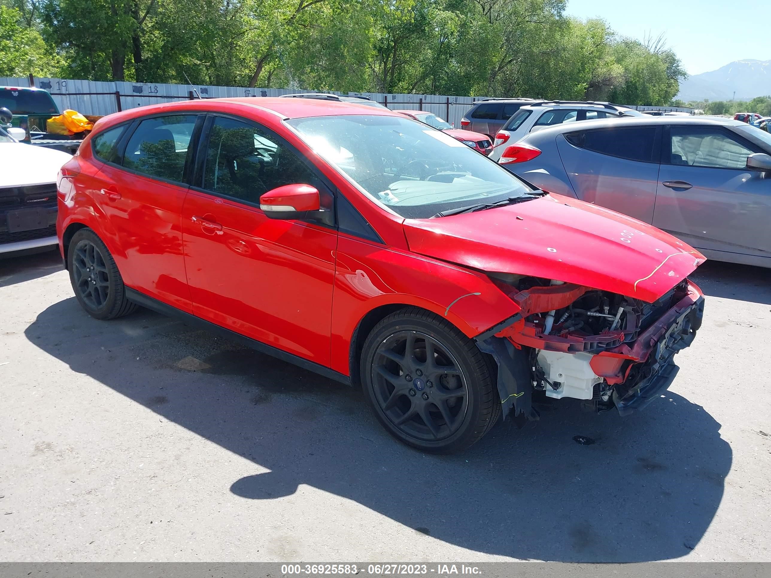 FORD FOCUS 2015 1fadp3k22fl326263