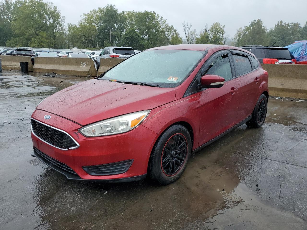 FORD FOCUS 2017 1fadp3k22hl240485