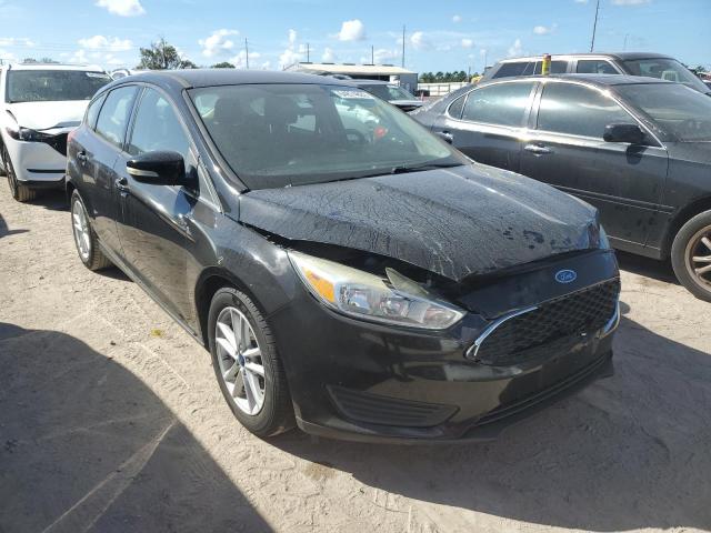 FORD FOCUS SE 2017 1fadp3k22hl280081