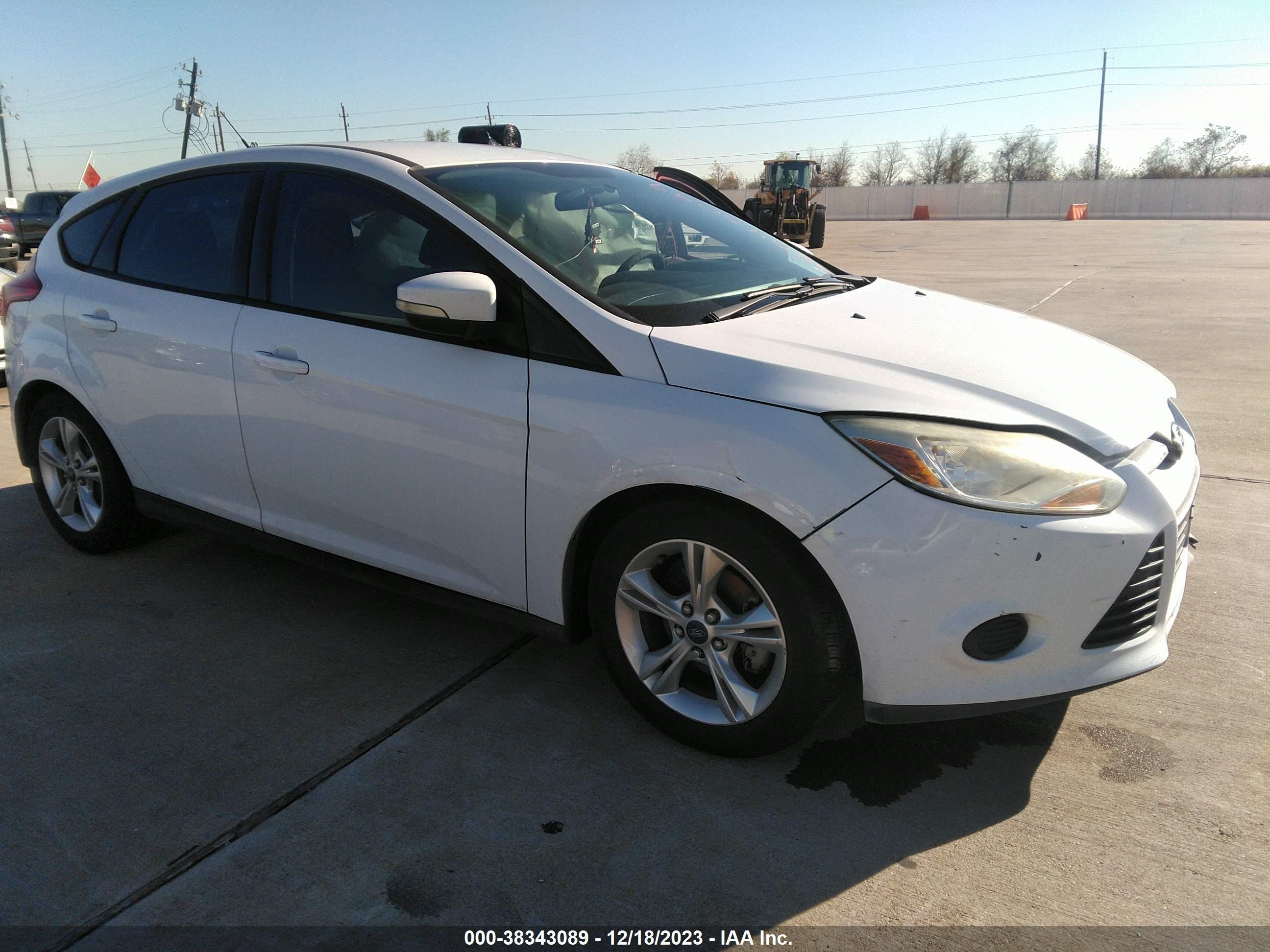 FORD FOCUS 2014 1fadp3k23el263916