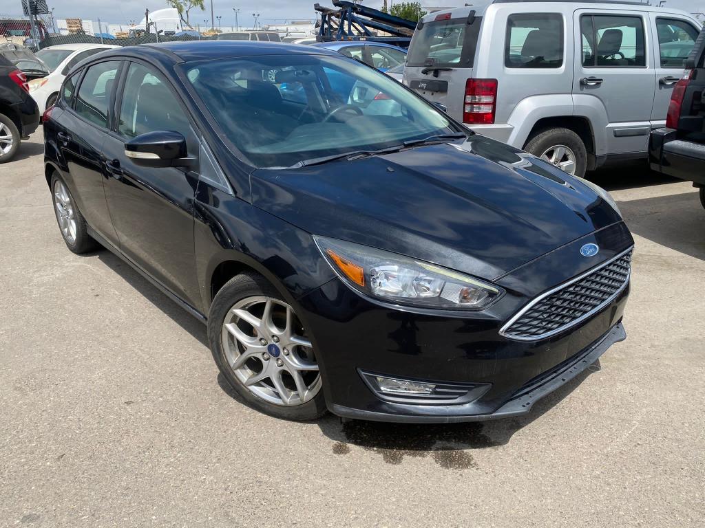 FORD FOCUS SE 2015 1fadp3k23fl319077