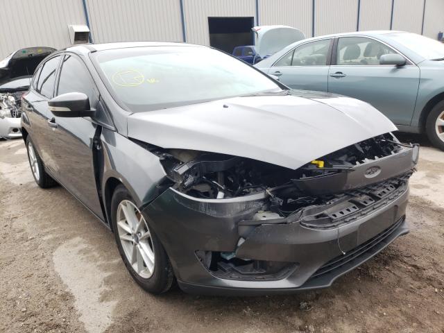 FORD FOCUS SE 2017 1fadp3k23hl231570