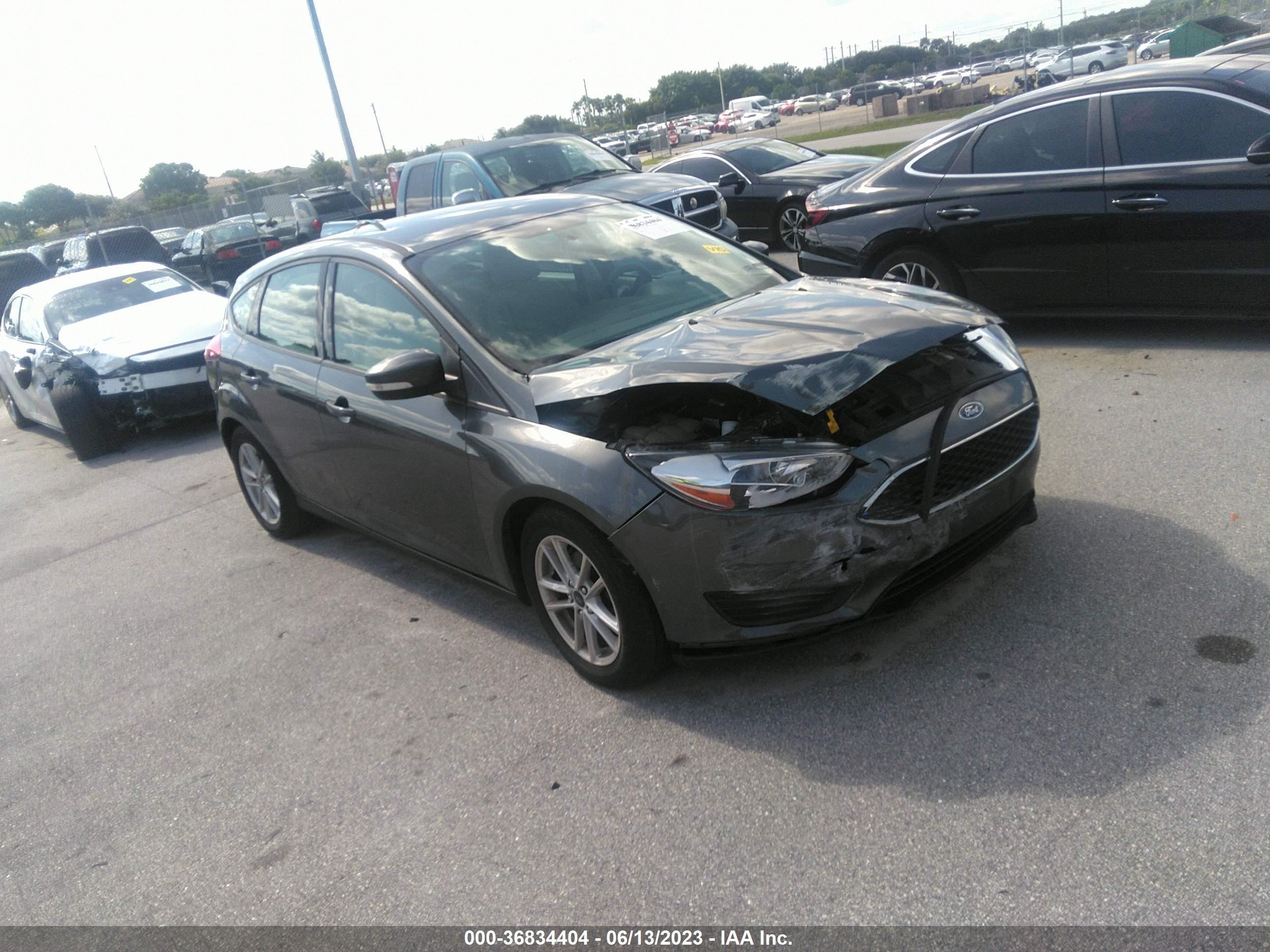 FORD FOCUS 2017 1fadp3k23hl294166