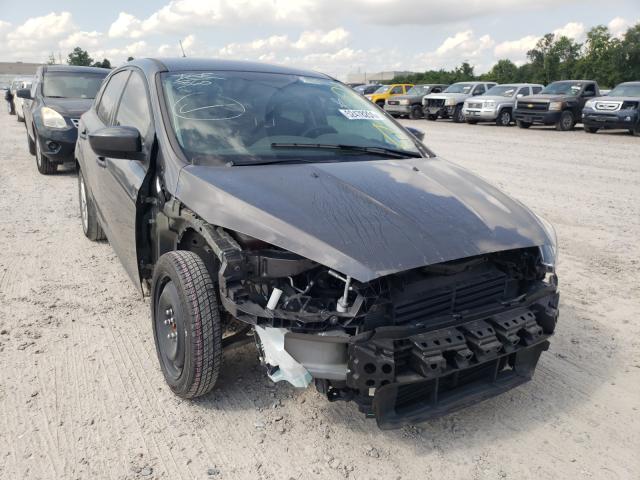 FORD FOCUS SE 2018 1fadp3k23jl268981