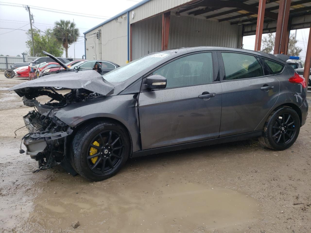 FORD FOCUS 2015 1fadp3k24fl222857