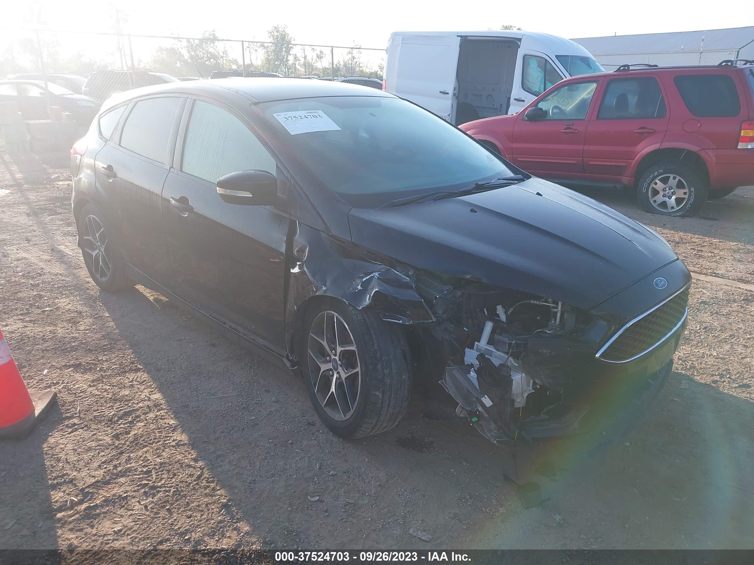 FORD FOCUS 2015 1fadp3k24fl260458