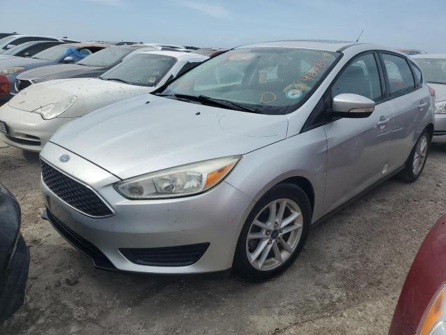 FORD FOCUS SE 2015 1fadp3k24fl329018