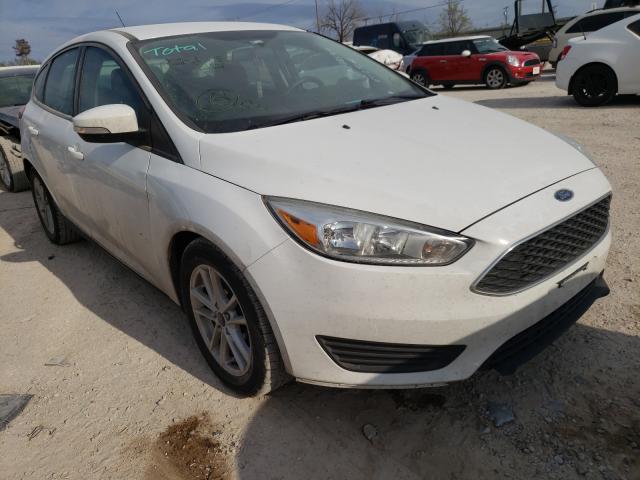 FORD FOCUS SE 2017 1fadp3k24hl271608