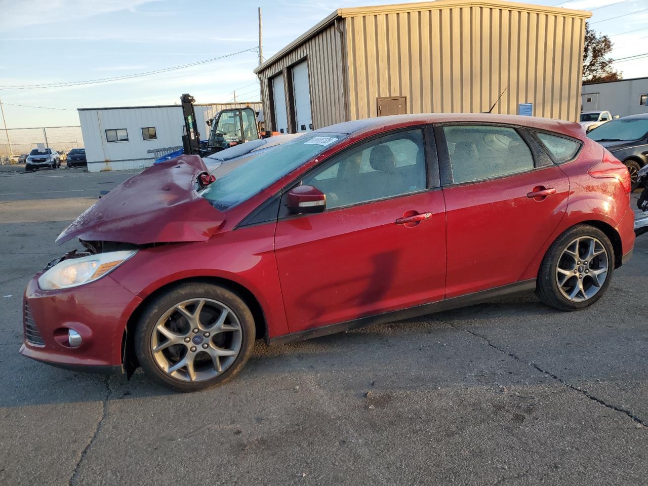 FORD FOCUS 2014 1fadp3k25el167415