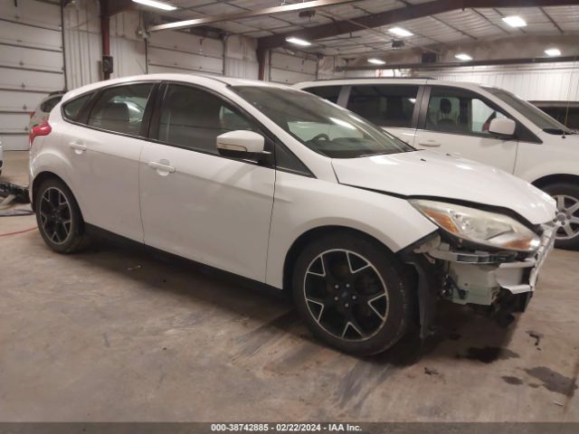 FORD FOCUS 2014 1fadp3k25el258328