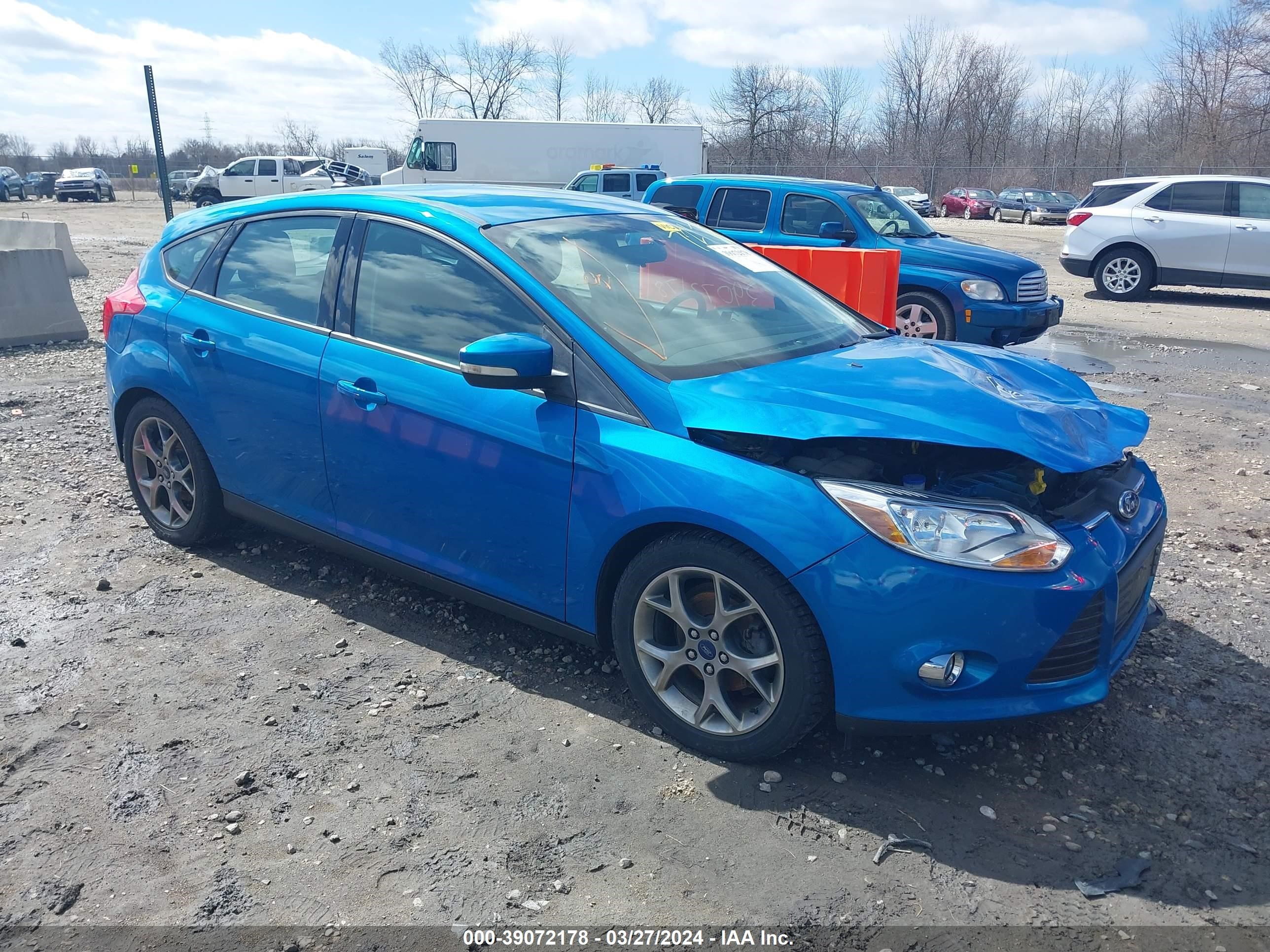 FORD FOCUS 2014 1fadp3k25el437646