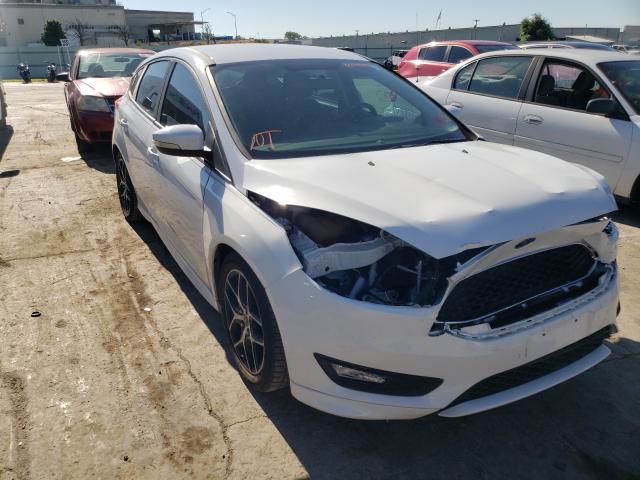 FORD FOCUS SE 2015 1fadp3k25fl219501