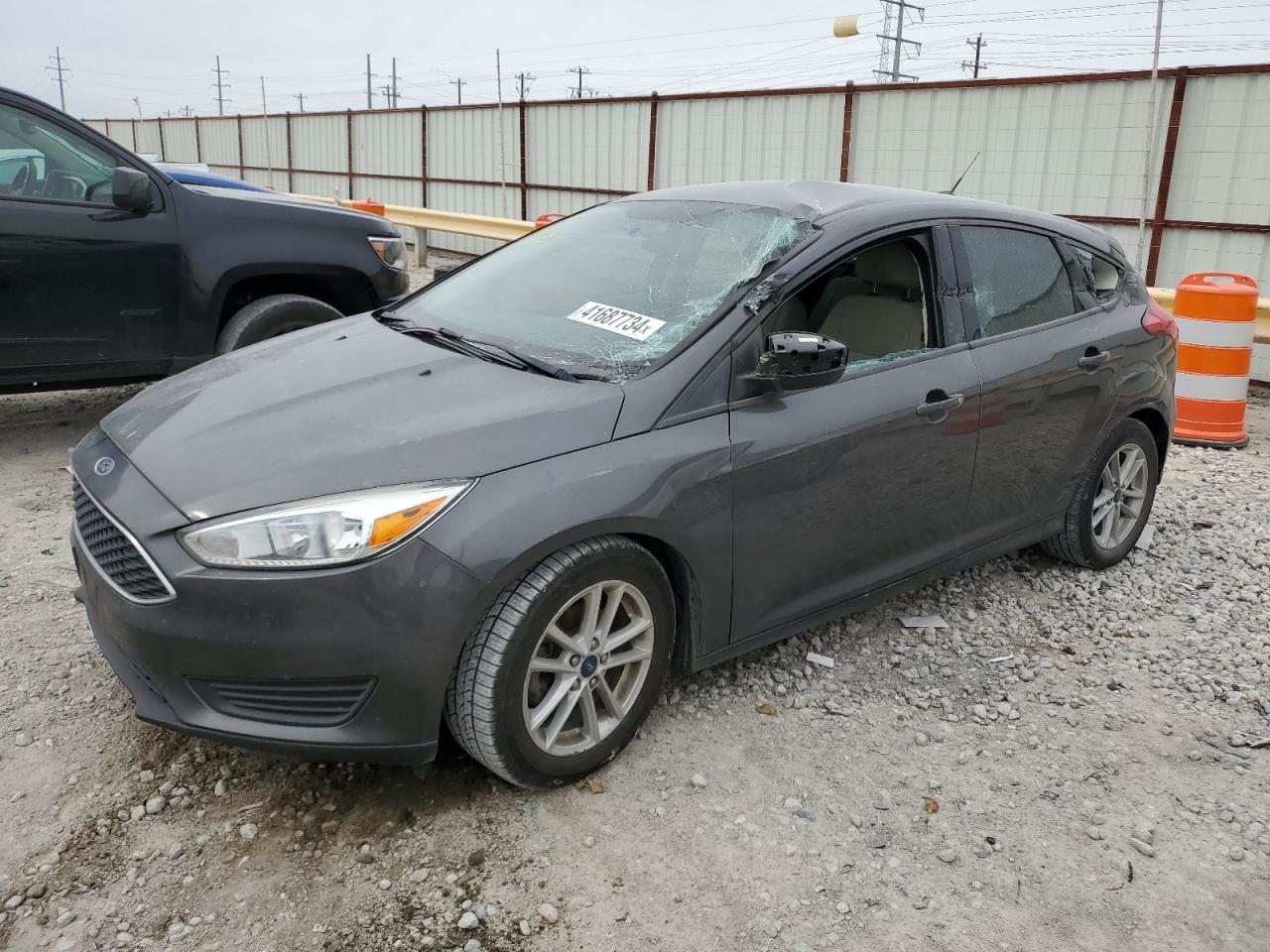 FORD FOCUS 2018 1fadp3k25jl226506