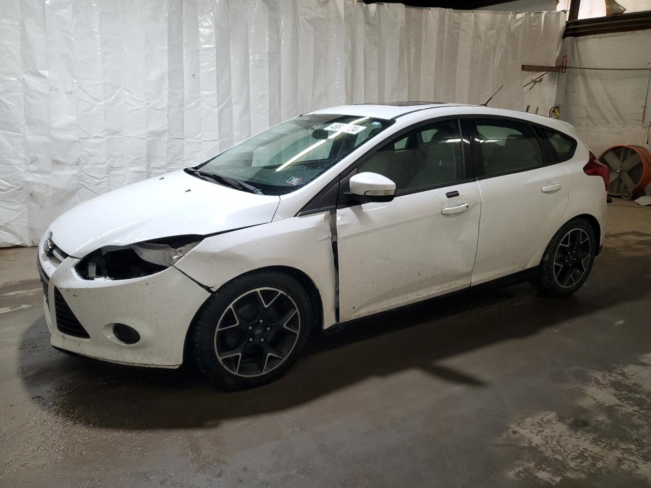 FORD FOCUS 2014 1fadp3k26el285750