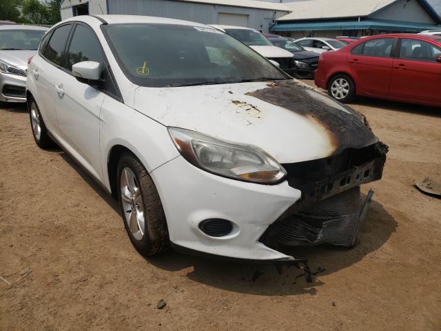 FORD FOCUS SE 2014 1fadp3k26el313434