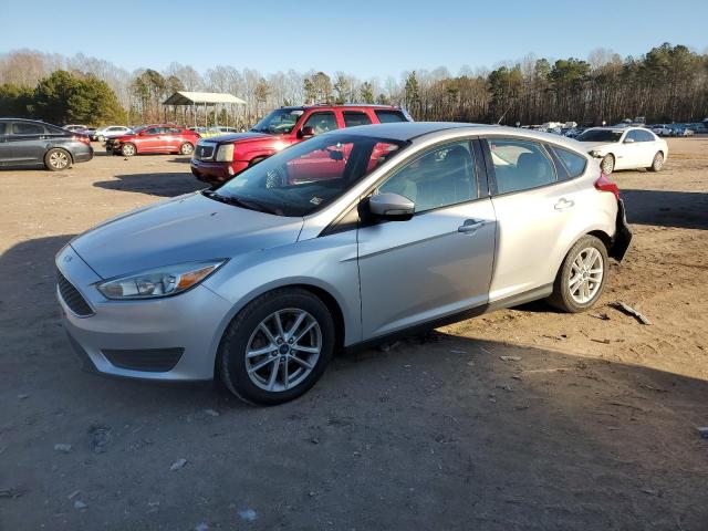 FORD FOCUS SE 2015 1fadp3k26fl315914