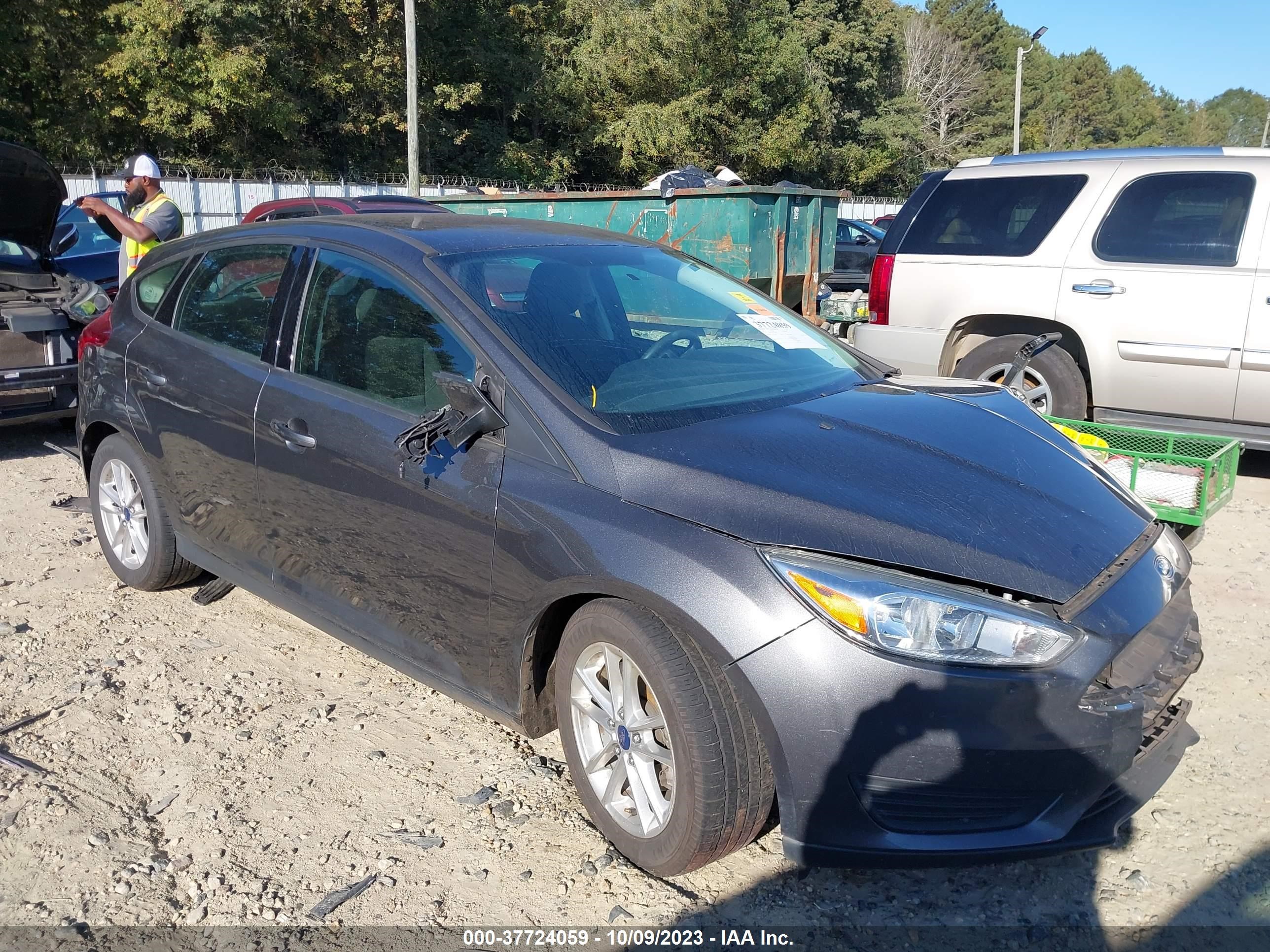 FORD FOCUS 2015 1fadp3k26fl365583