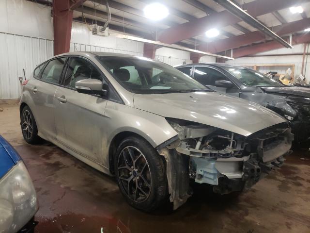 FORD FOCUS SE 2015 1fadp3k26fl386837