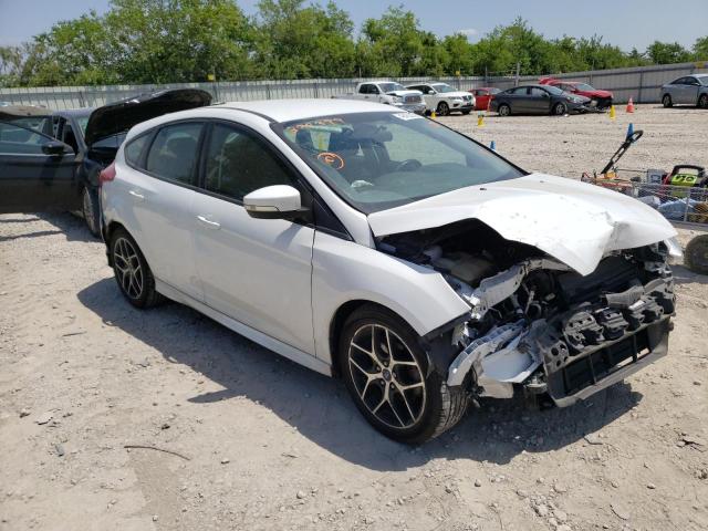 FORD FOCUS SE 2016 1fadp3k26gl372339