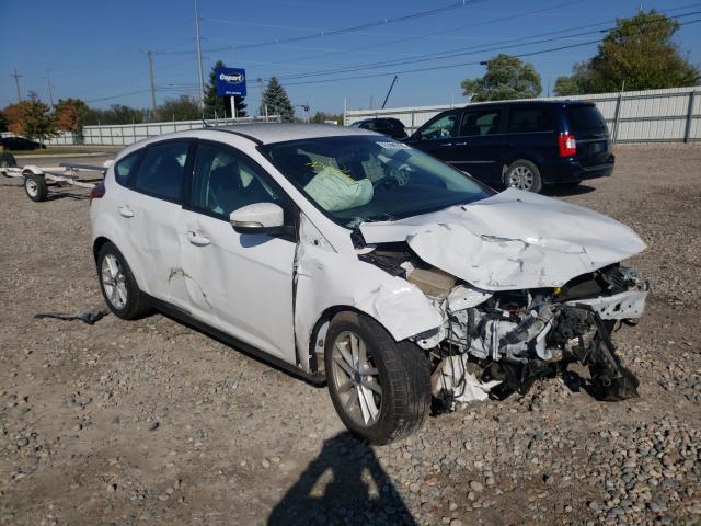 FORD FOCUS SE 2017 1fadp3k26hl232437