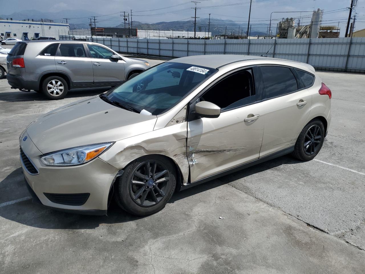 FORD FOCUS 2018 1fadp3k26jl294989