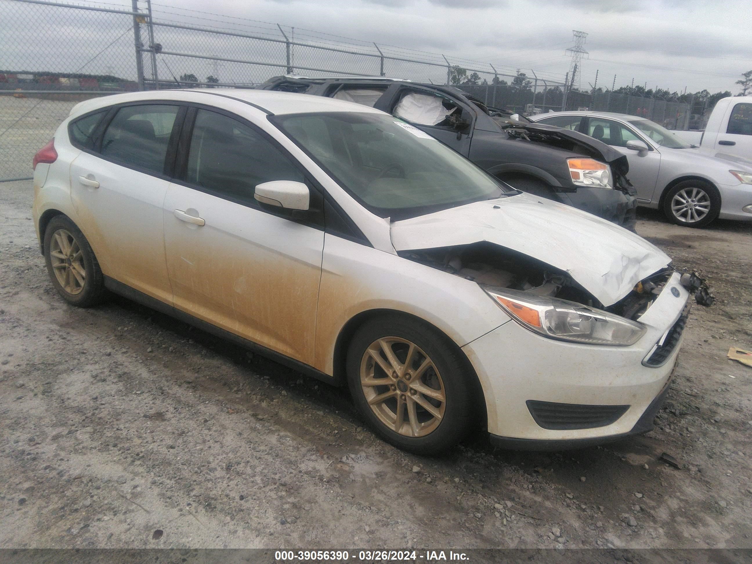 FORD FOCUS 2018 1fadp3k26jl299173