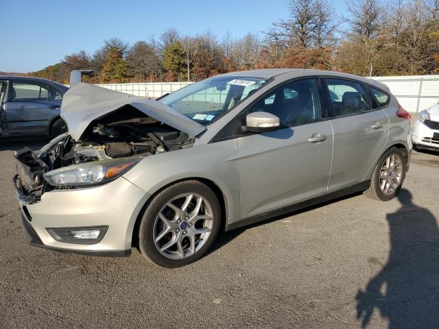 FORD FOCUS SE 2015 1fadp3k27fl277450