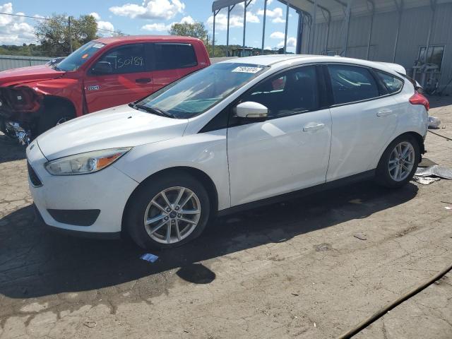 FORD FOCUS SE 2015 1fadp3k27fl295236