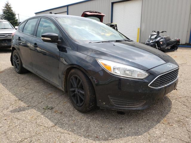 FORD FOCUS SE 2017 1fadp3k27hl217171