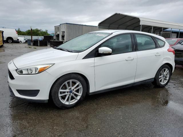 FORD FOCUS SE 2017 1fadp3k27hl217400