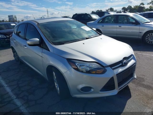 FORD FOCUS 2014 1fadp3k28el242320