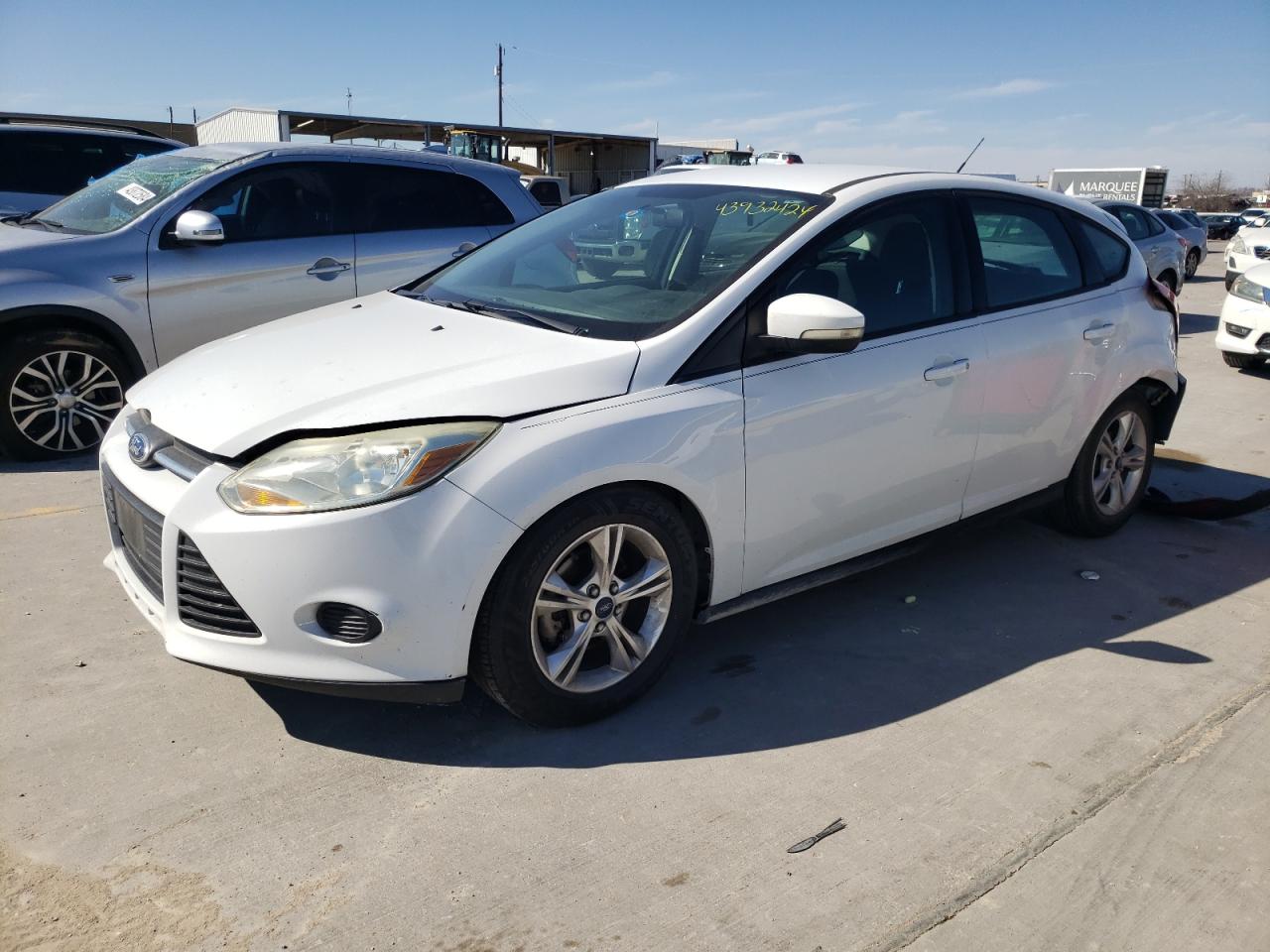 FORD FOCUS 2014 1fadp3k28el393190