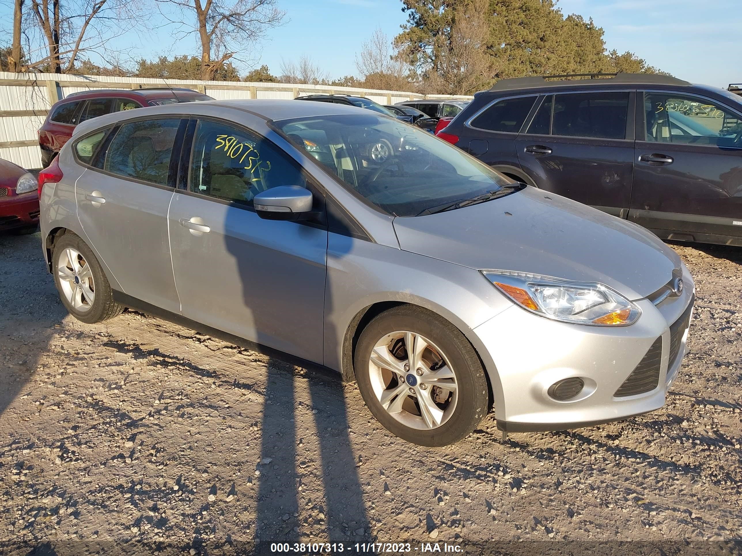 FORD FOCUS 2014 1fadp3k28el420713