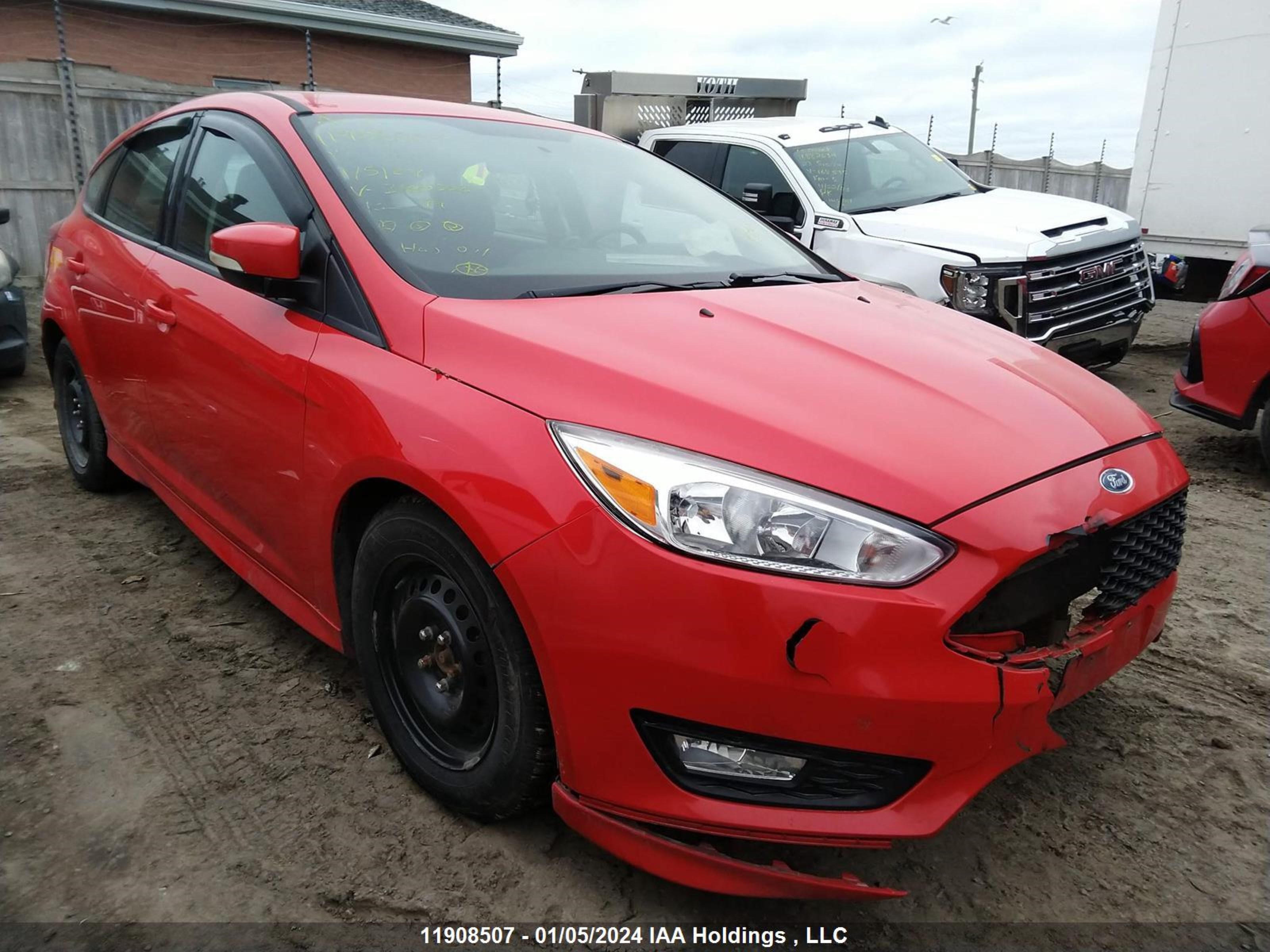 FORD FOCUS 2017 1fadp3k28hl280506