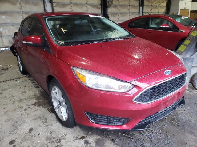 FORD FOCUS SE 2017 1fadp3k28hl325573