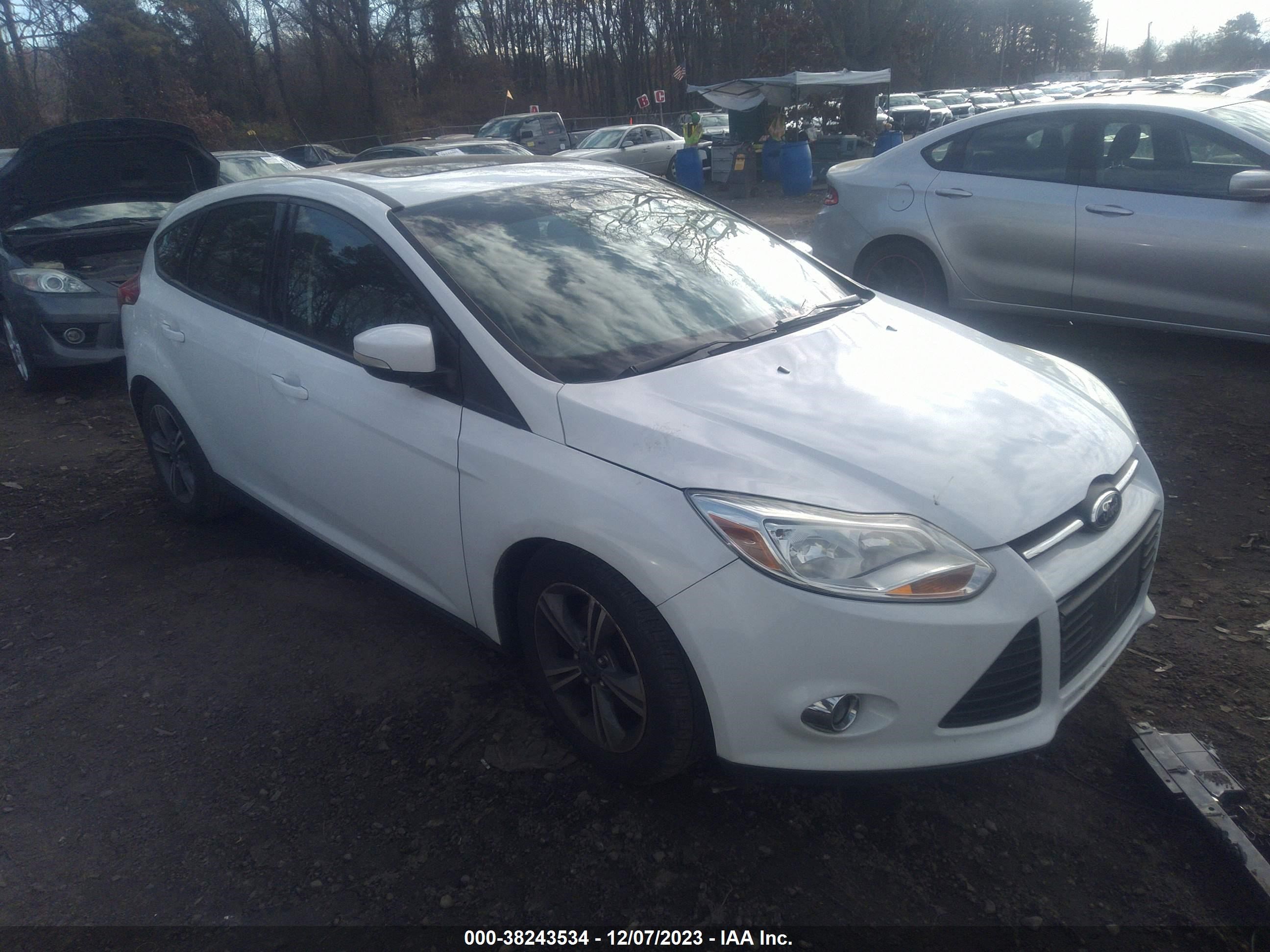 FORD FOCUS 2014 1fadp3k29el221220