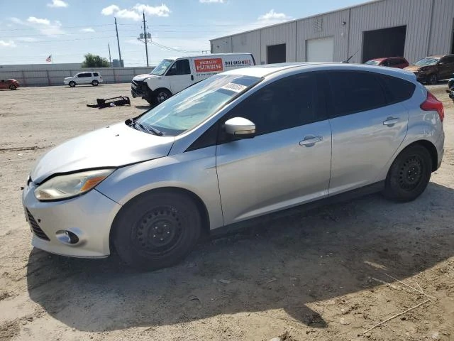 FORD FOCUS 2014 1fadp3k29el329630