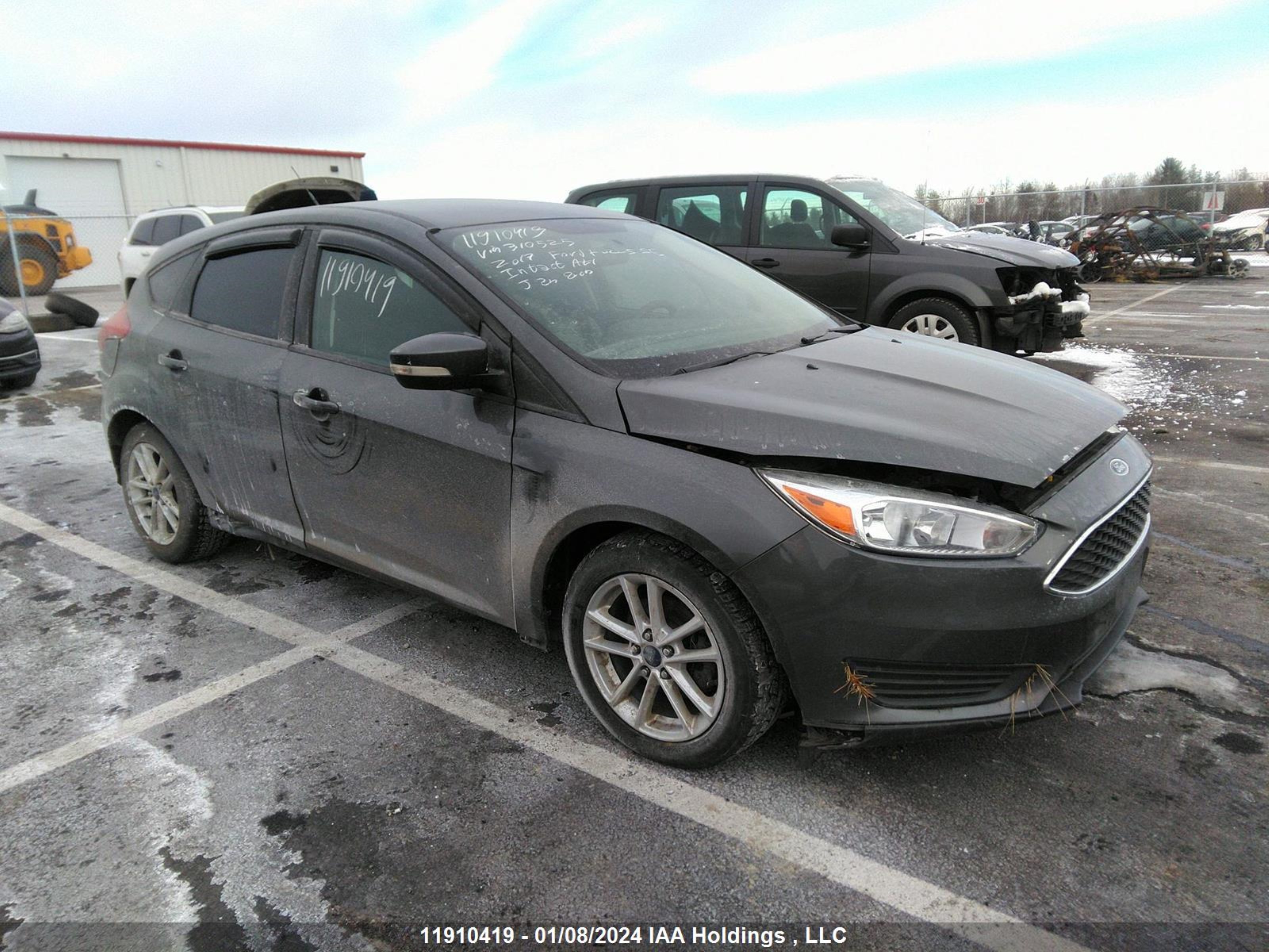 FORD FOCUS 2017 1fadp3k2xhl310525