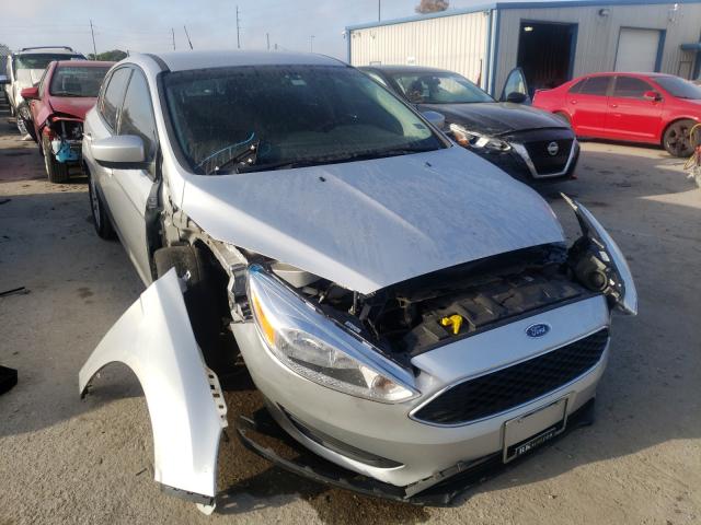 FORD FOCUS SE 2018 1fadp3k2xjl215095