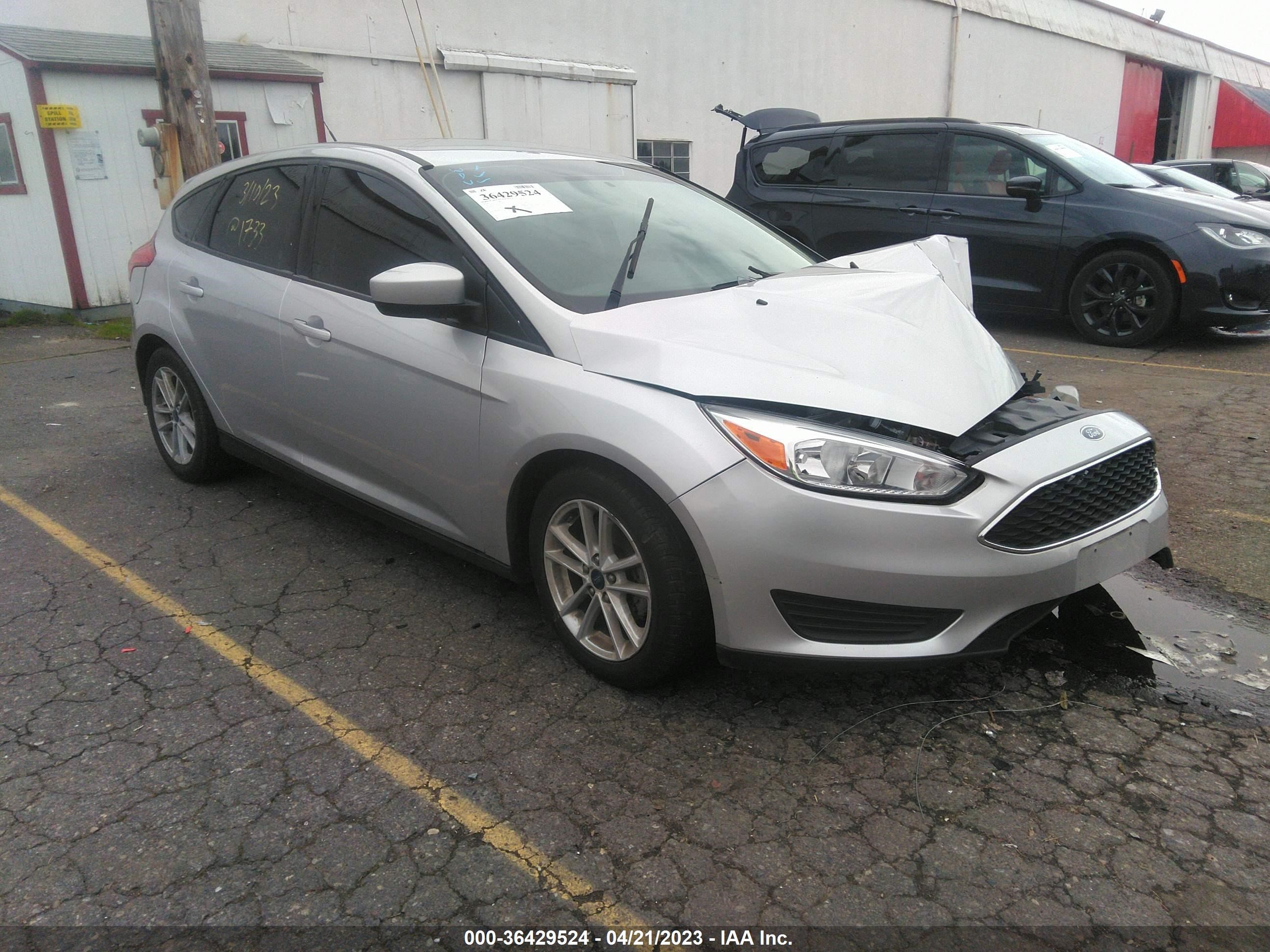 FORD FOCUS 2018 1fadp3k2xjl241485