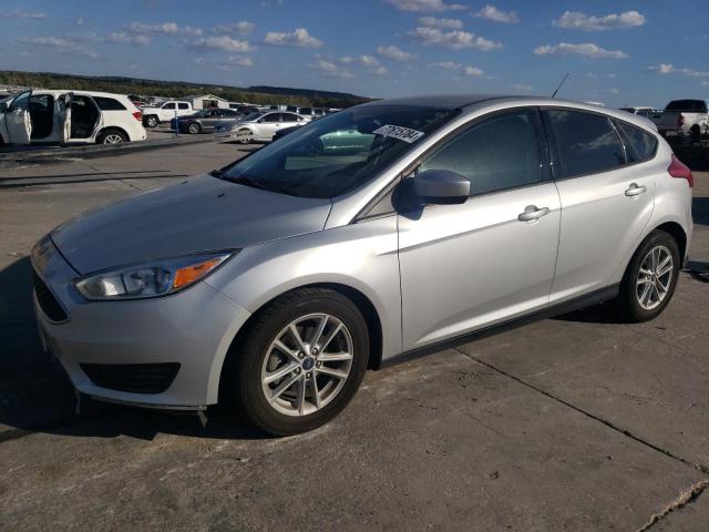 FORD FOCUS SE 2018 1fadp3k2xjl279296