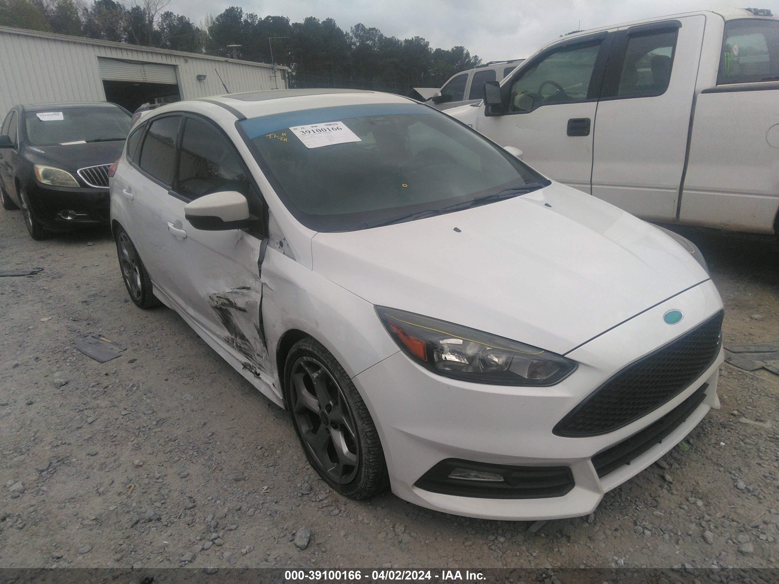 FORD FOCUS ST 2015 1fadp3l90fl298054