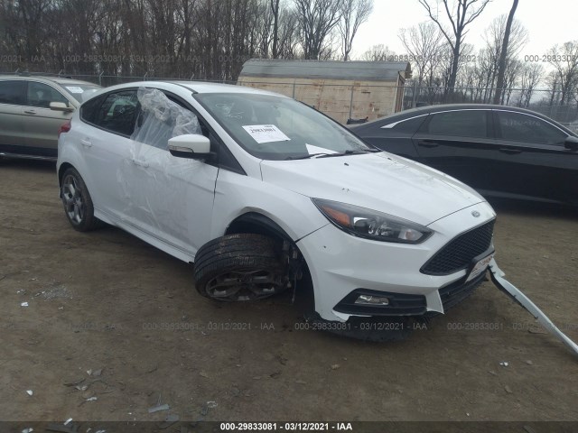 FORD FOCUS 2015 1fadp3l92fl297410